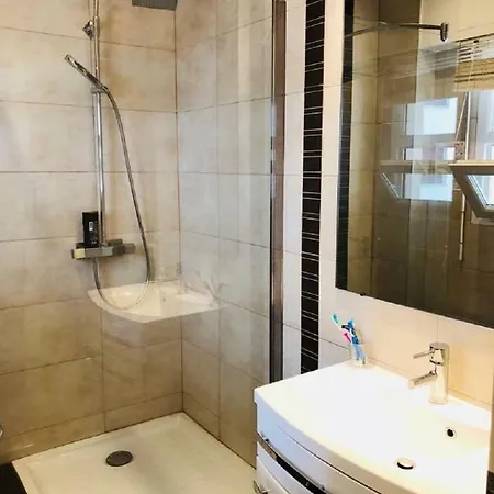 O Palais Des Iles Two Bedroom Cannes