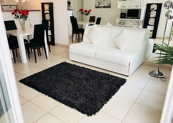 Апартаменты O Palais Des Iles Two Bedroom
