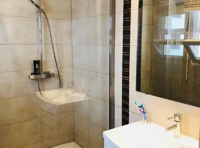 O Palais Des Iles Two Bedroom Cannes